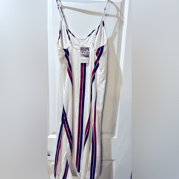 Amuse Society NWT Straight stripe white slit midi dress XS casual or dressy - Picture 4 of 5